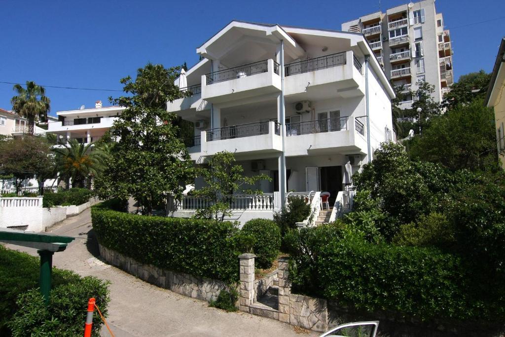 Nikic Apartments Herceg Novi Ngoại thất bức ảnh