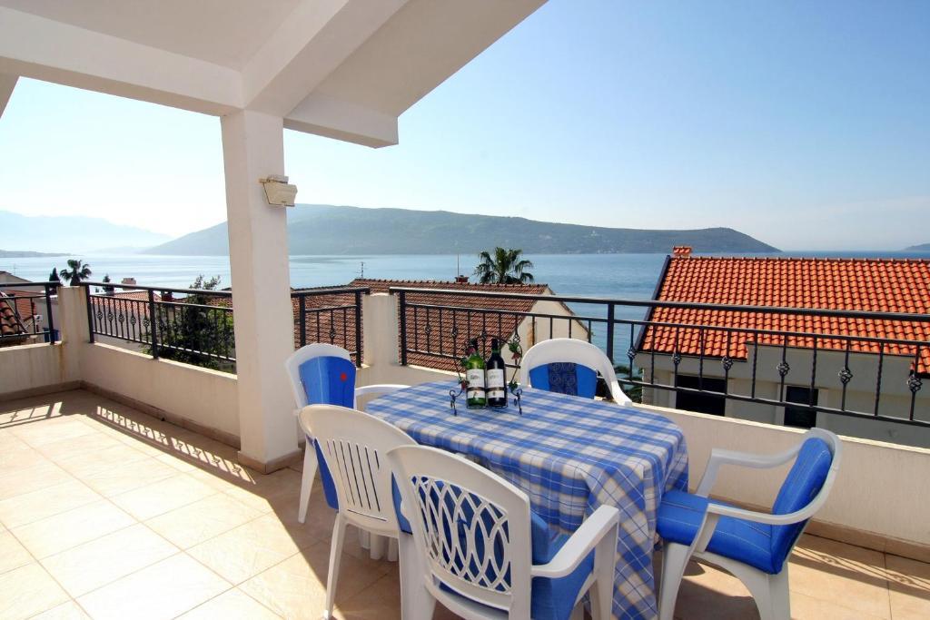 Nikic Apartments Herceg Novi Ngoại thất bức ảnh